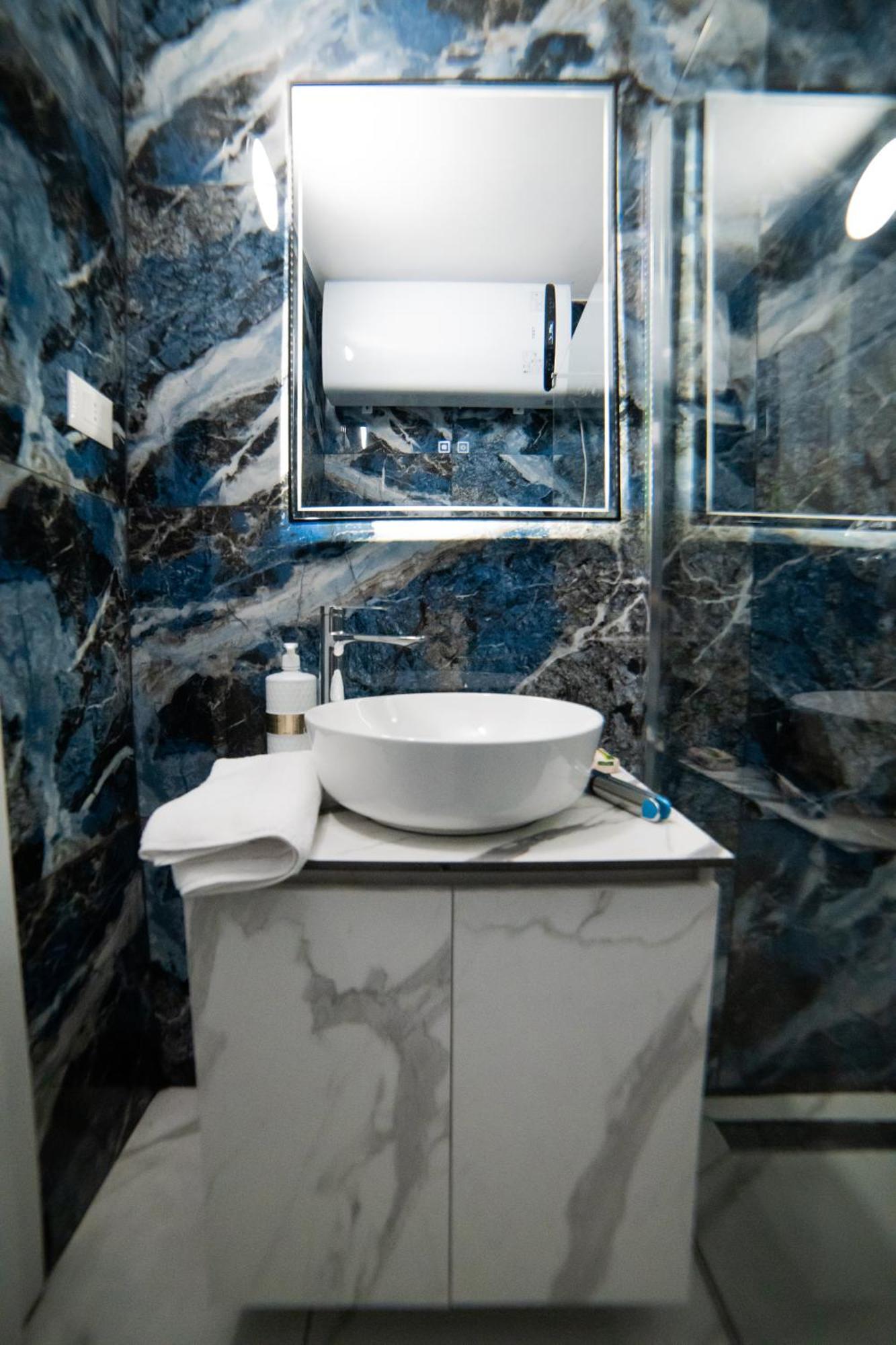 Luxury Apartment Square 21 Tirana Exterior foto
